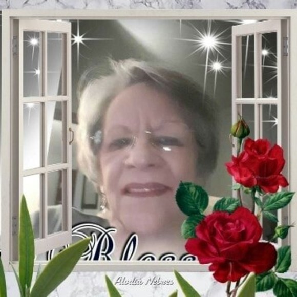 Meet your Posher, Janet - Picture 1 of 1